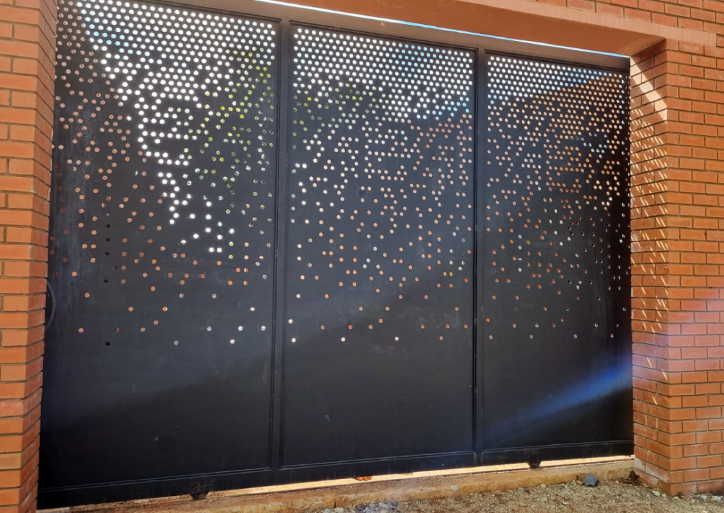 custom gate 9 just steel (1)